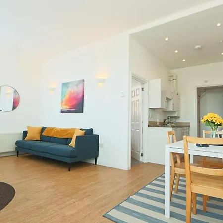 Lovely Salisbury 1 Bedroom Flat