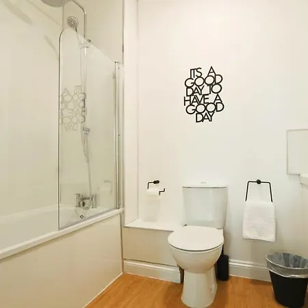 Apartamento Lovely Salisbury 1 Bedroom Flat *