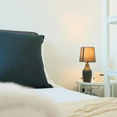 Lovely Salisbury 1 Bedroom Flat * Бристоль